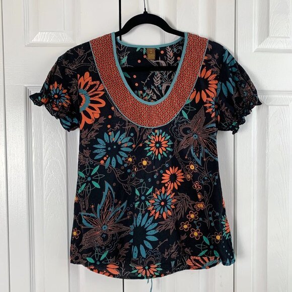Copper Key Black Floral Cropped Blouse - Picture 1 of 5